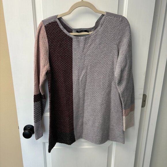 NIC+ZOE Sweaters - Nic & Zoe Block Fish Scale boat neck sweater